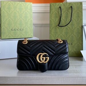🧚🏻‍♀️Gucci 🧚🏻‍♀️GG Marmont Matelasse Mini shoulder Bag